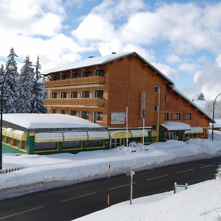 Hotel De La Couronne Mijoux Exterior photo